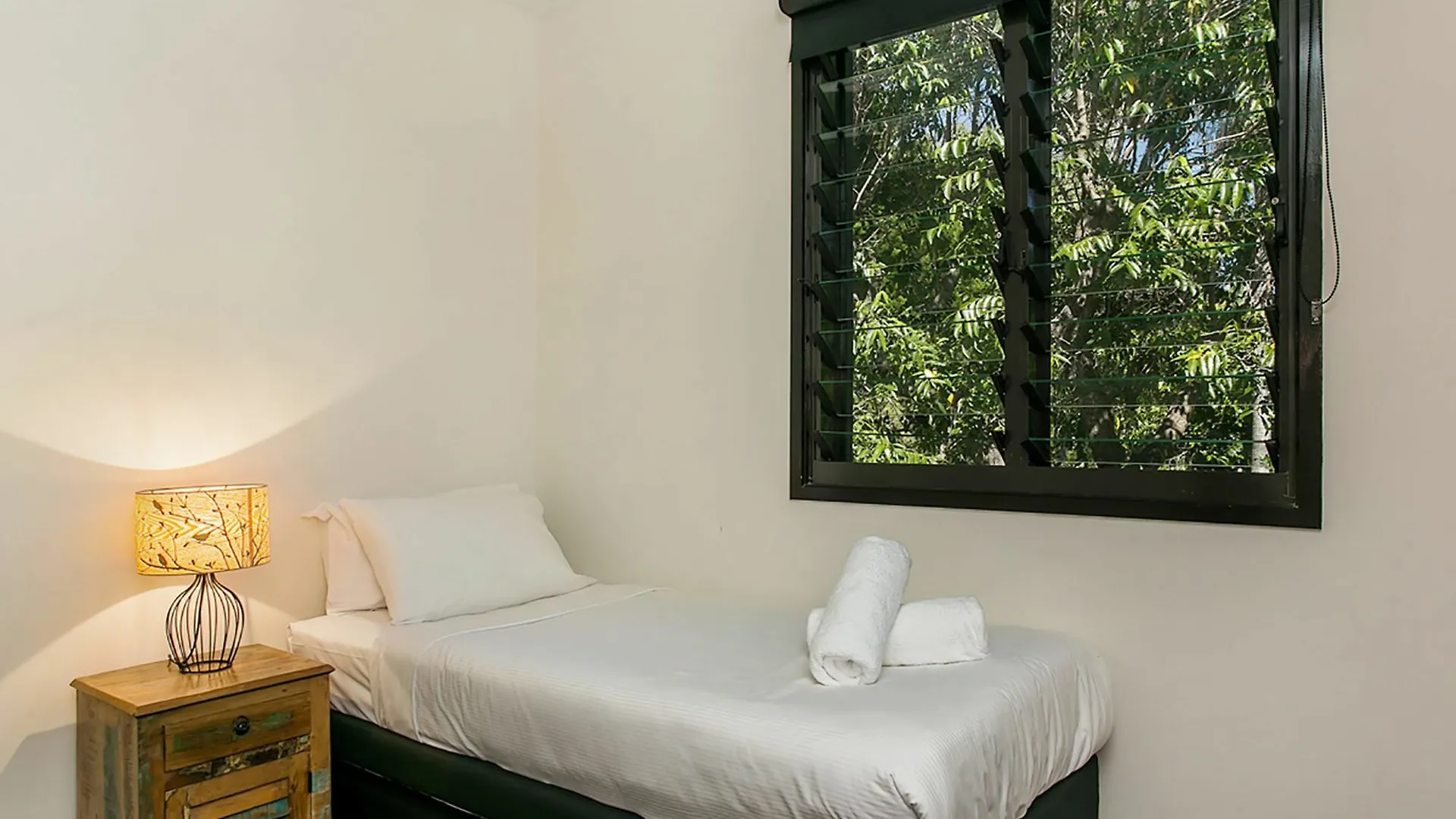 Villa Seaview Sanctuary - Award Winning Architecture Byron Bay Australia