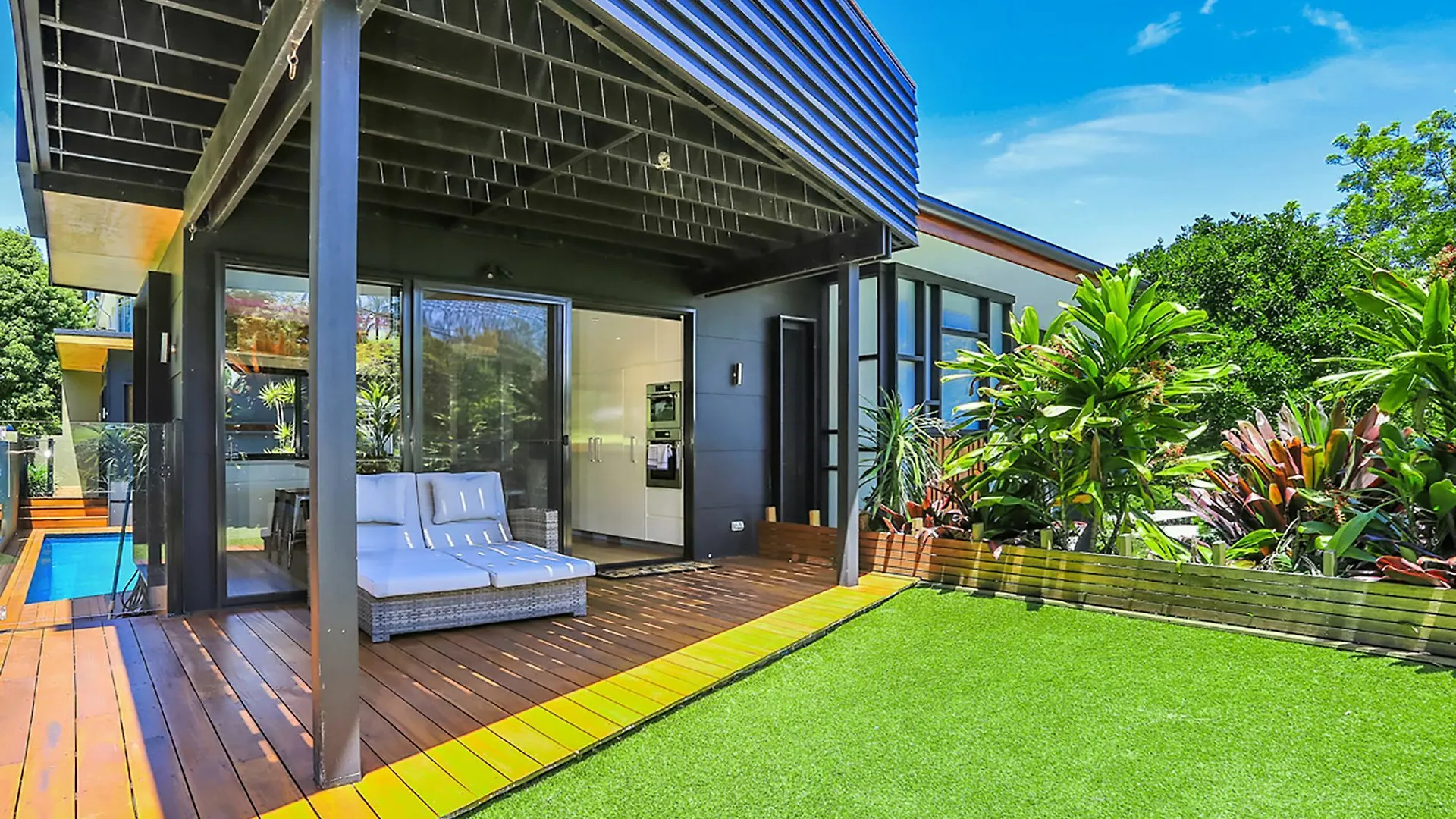 Seaview Sanctuary - Award Winning Architecture Byron Bay